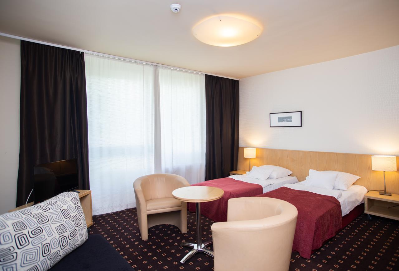 Hotel Laterum Pecs Exterior photo